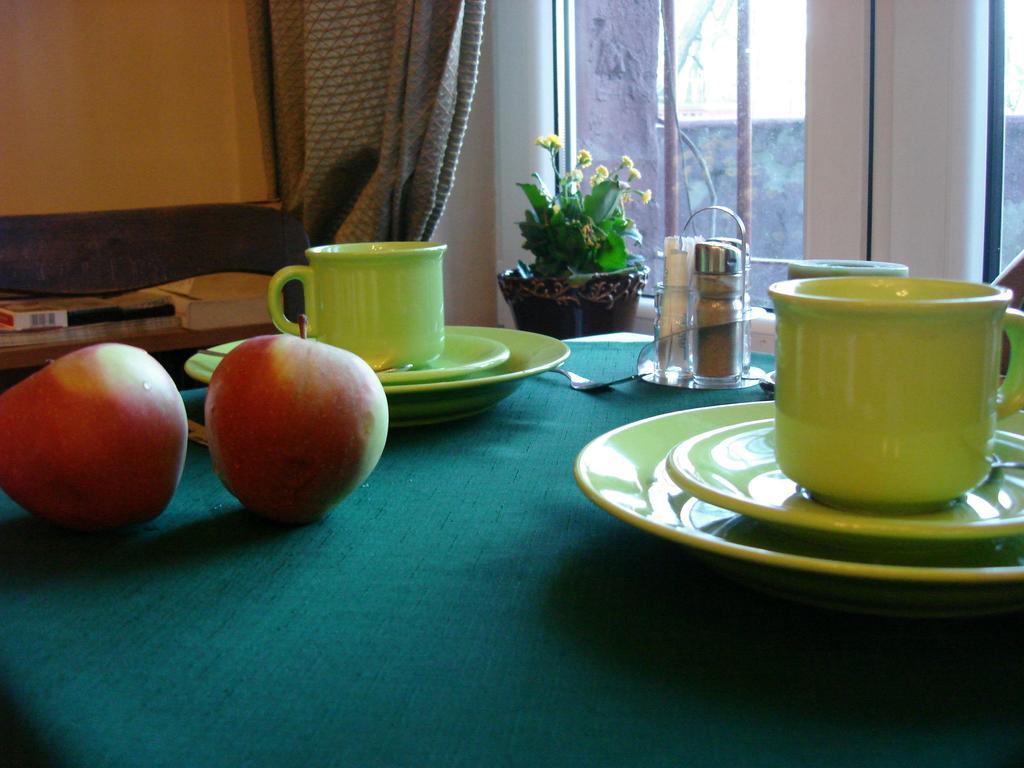 Green Hostel Wrocław przy ZOO Buitenkant foto